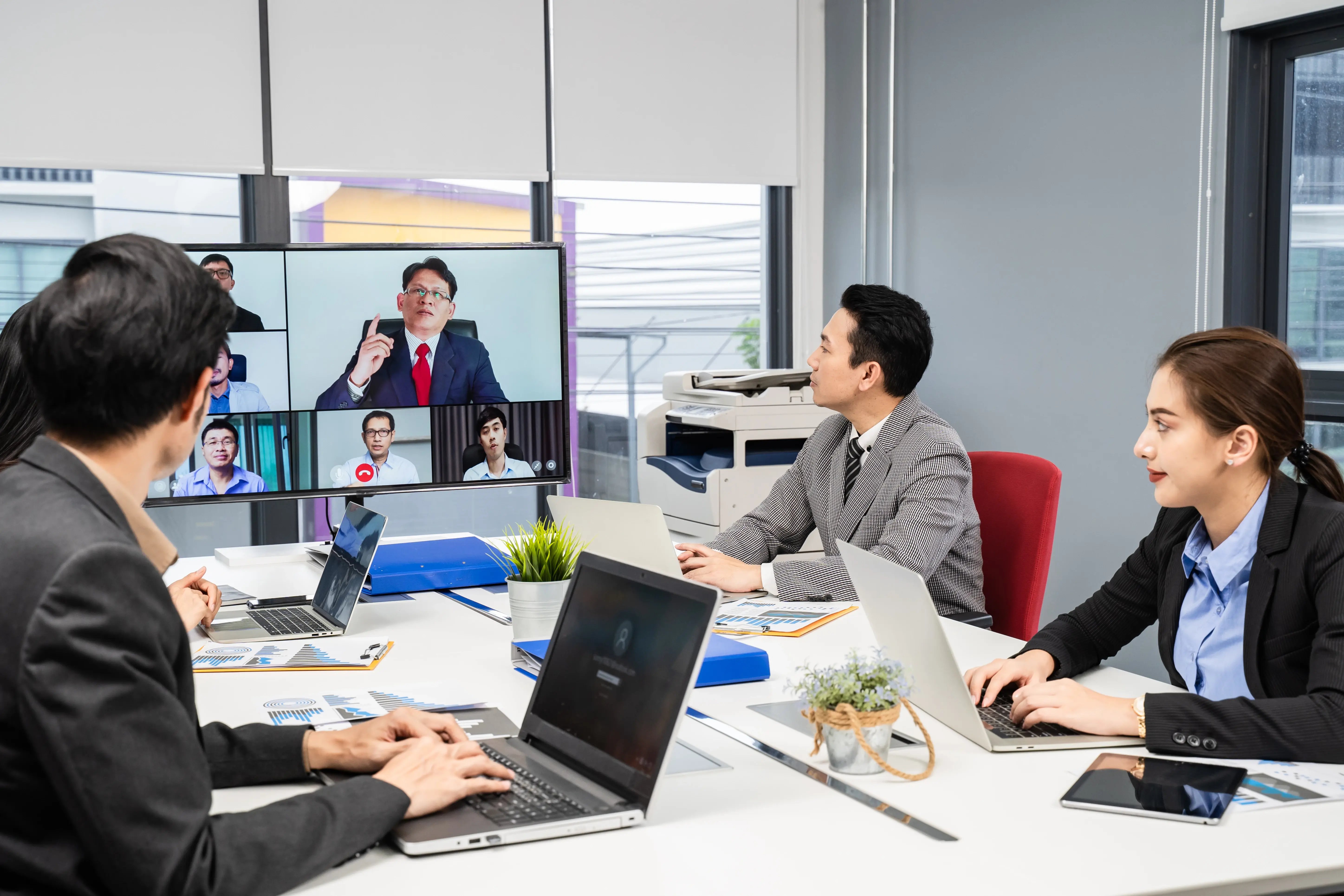 group-of-asian-team-business-people-working-in-off-2026-01-09-07-03-28-utc